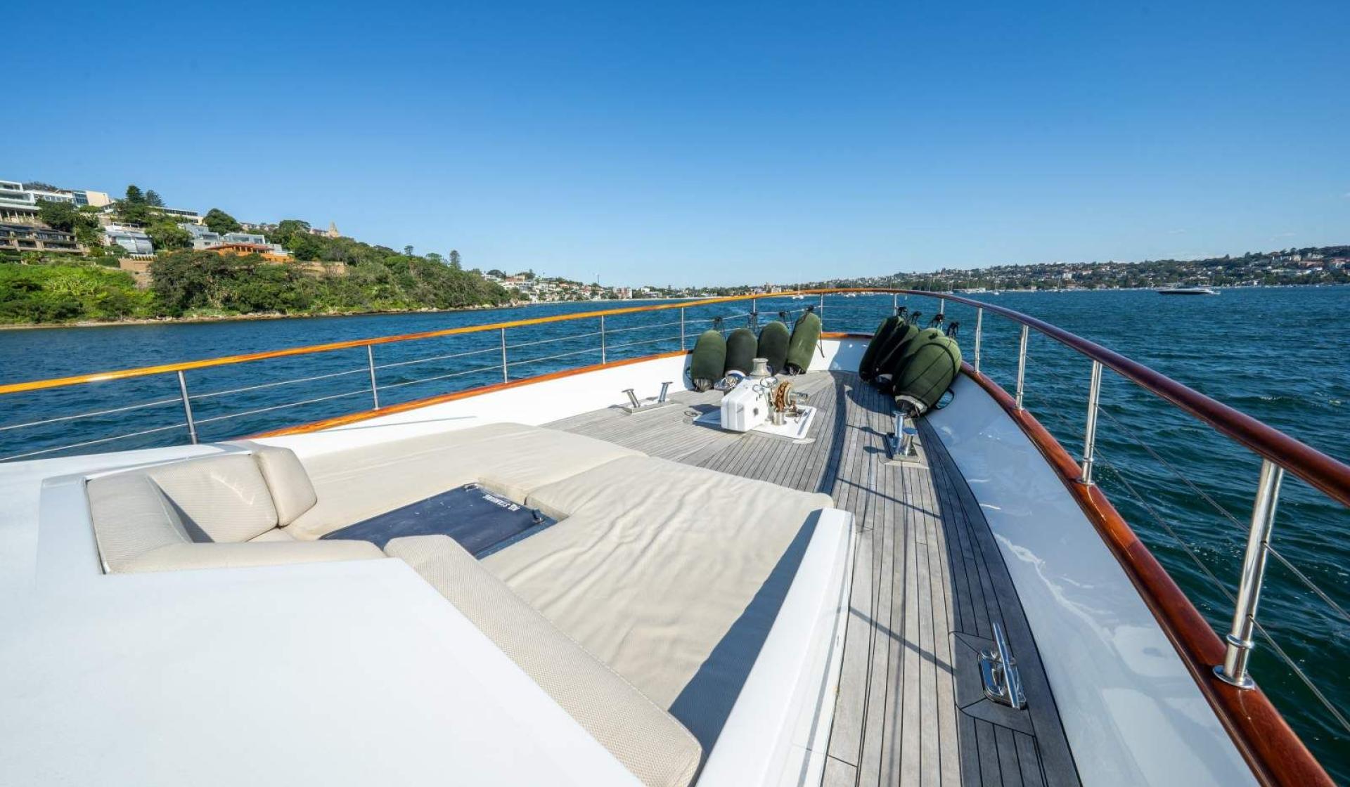 CRN Motor Yacht 95 Hiilani - Photo 8