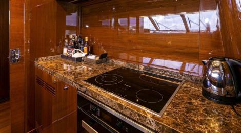 Princess P82 - Thumbnail 36