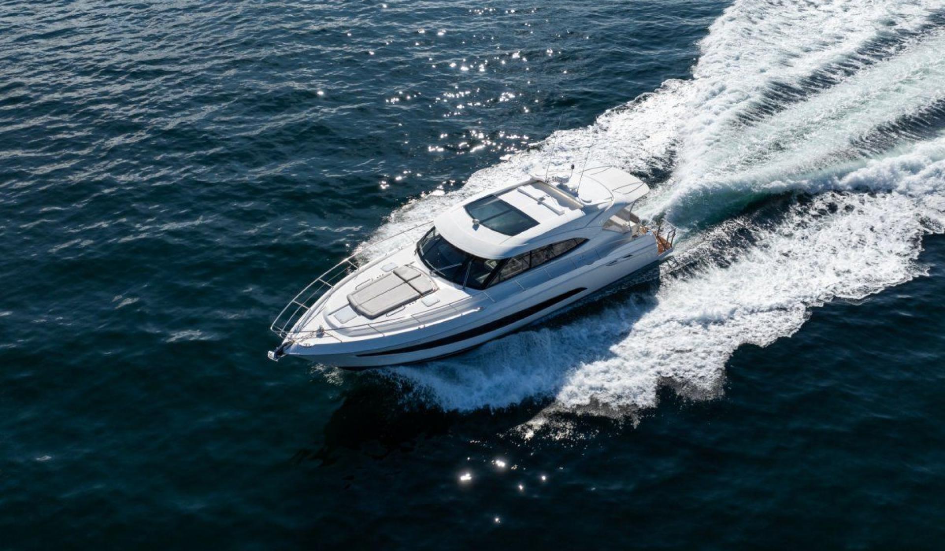 Riviera 5400 Sport Yacht - Photo 9