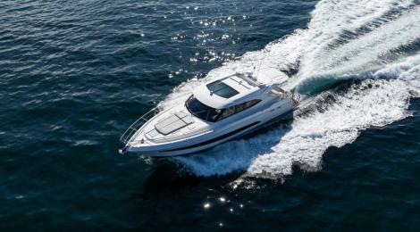Riviera 5400 Sport Yacht - Thumbnail 49