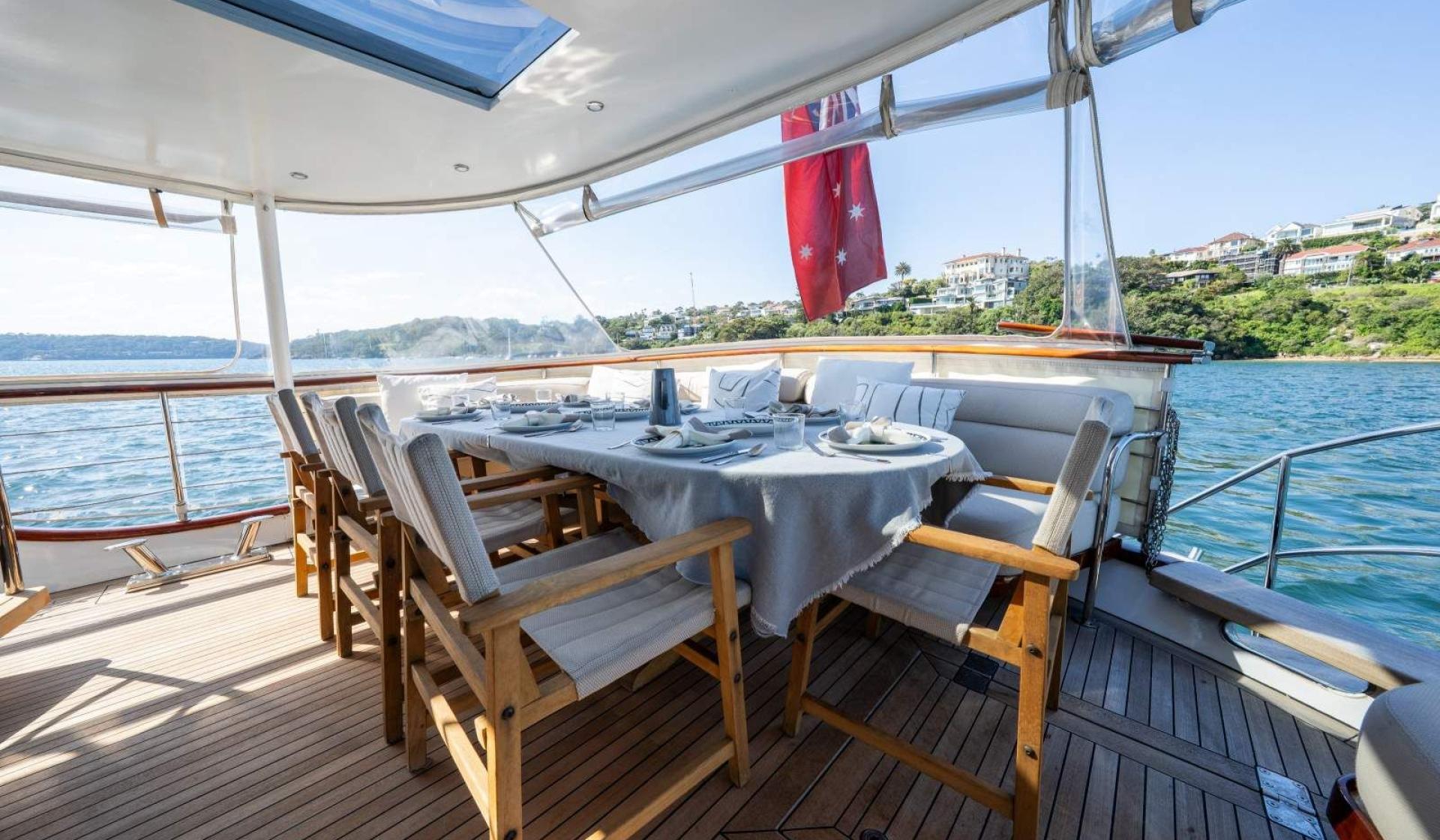 CRN Motor Yacht 95 Hiilani - Photo 12
