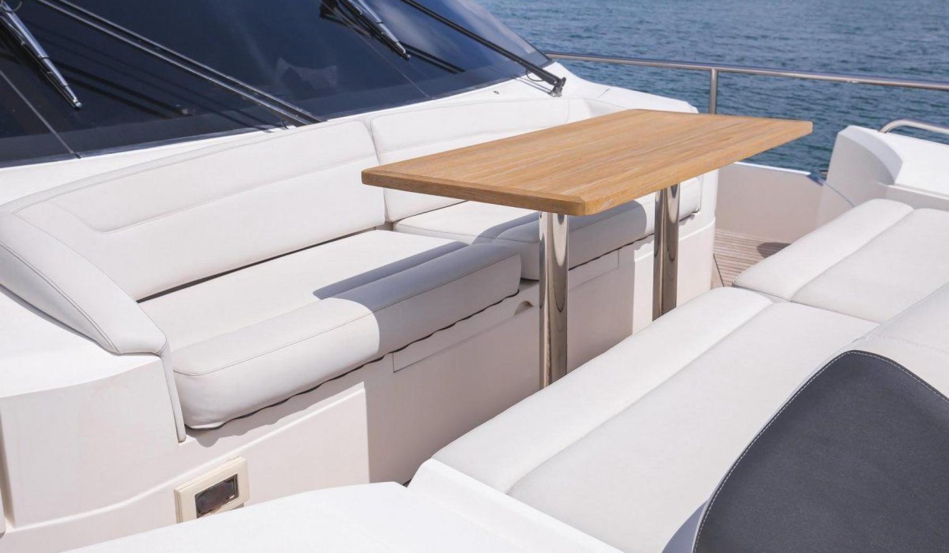 Princess P82 - Photo 12