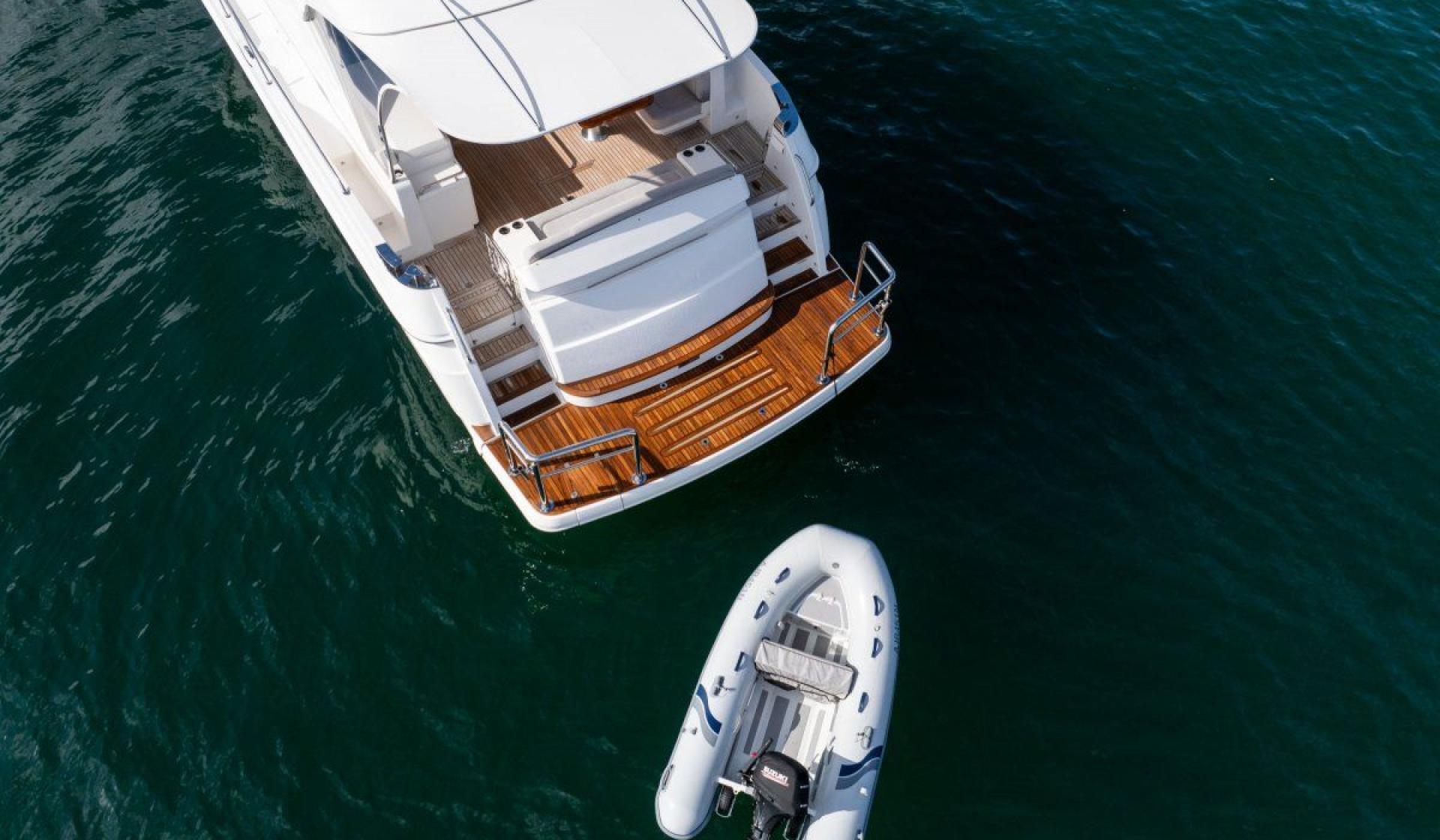 Riviera 5400 Sport Yacht - Photo 16