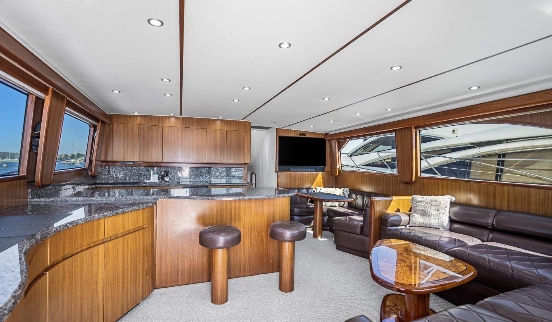 Viking 60 Convertible - Photo 18