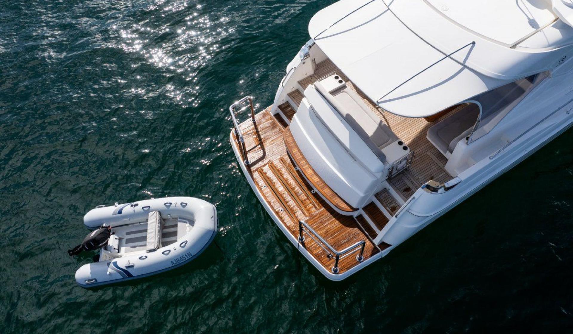 Riviera 5400 Sport Yacht - Photo 17