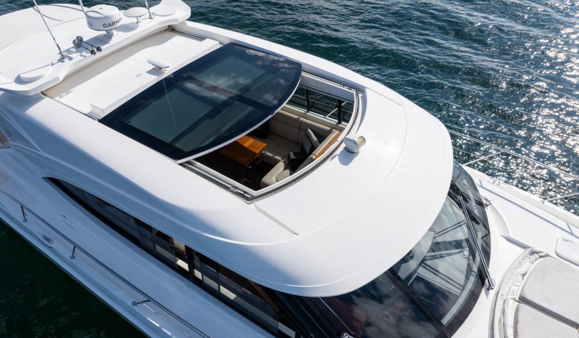 Riviera 5400 Sport Yacht - Photo 19