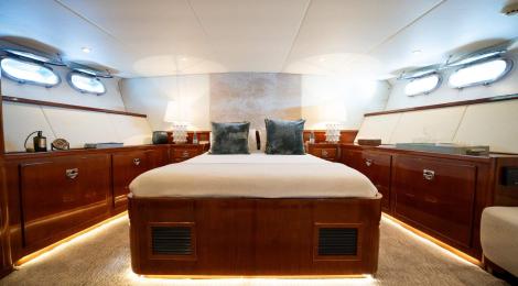 CRN Motor Yacht 95 Hiilani - Thumbnail 27