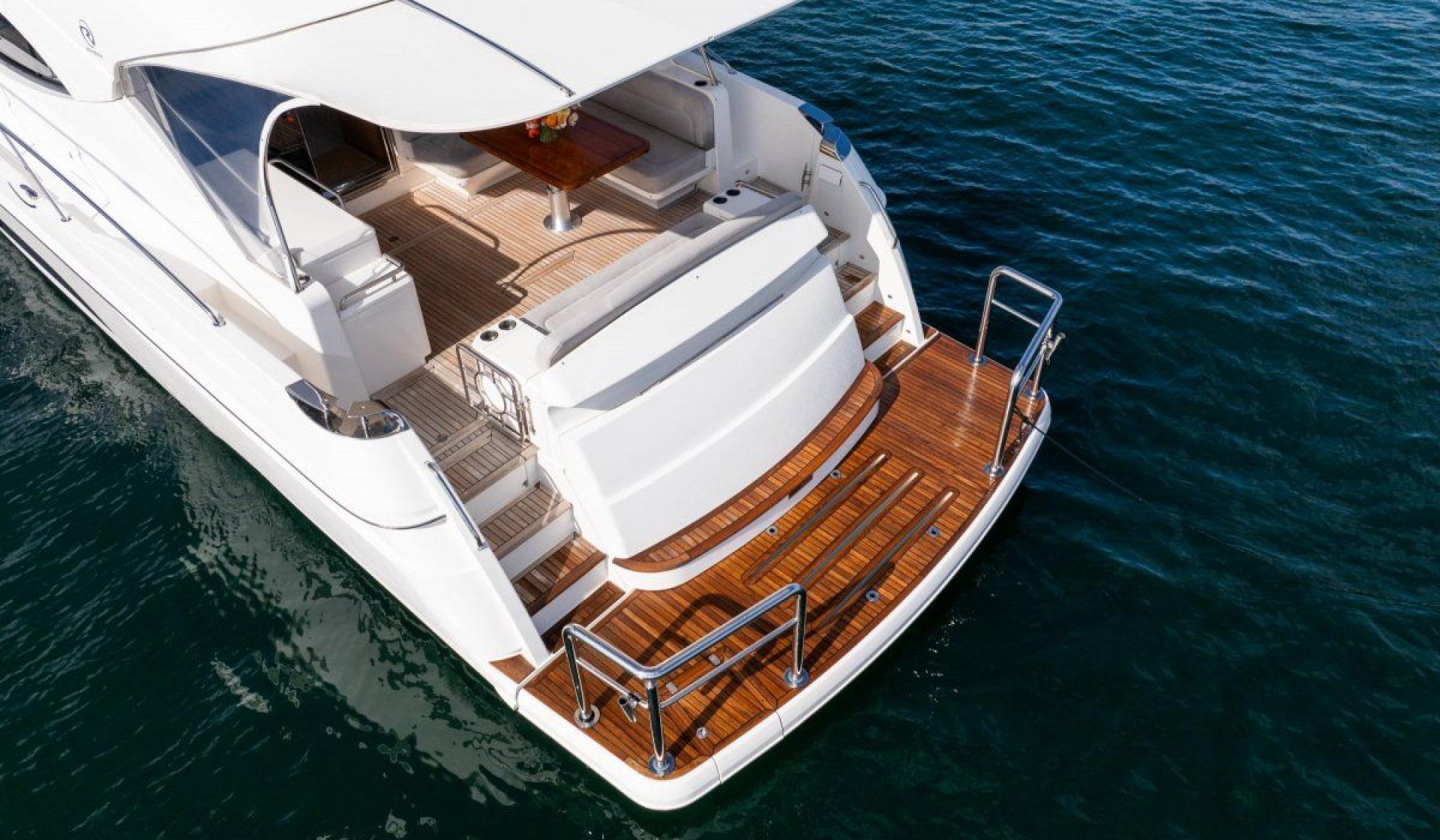 Riviera 5400 Sport Yacht - Photo 20