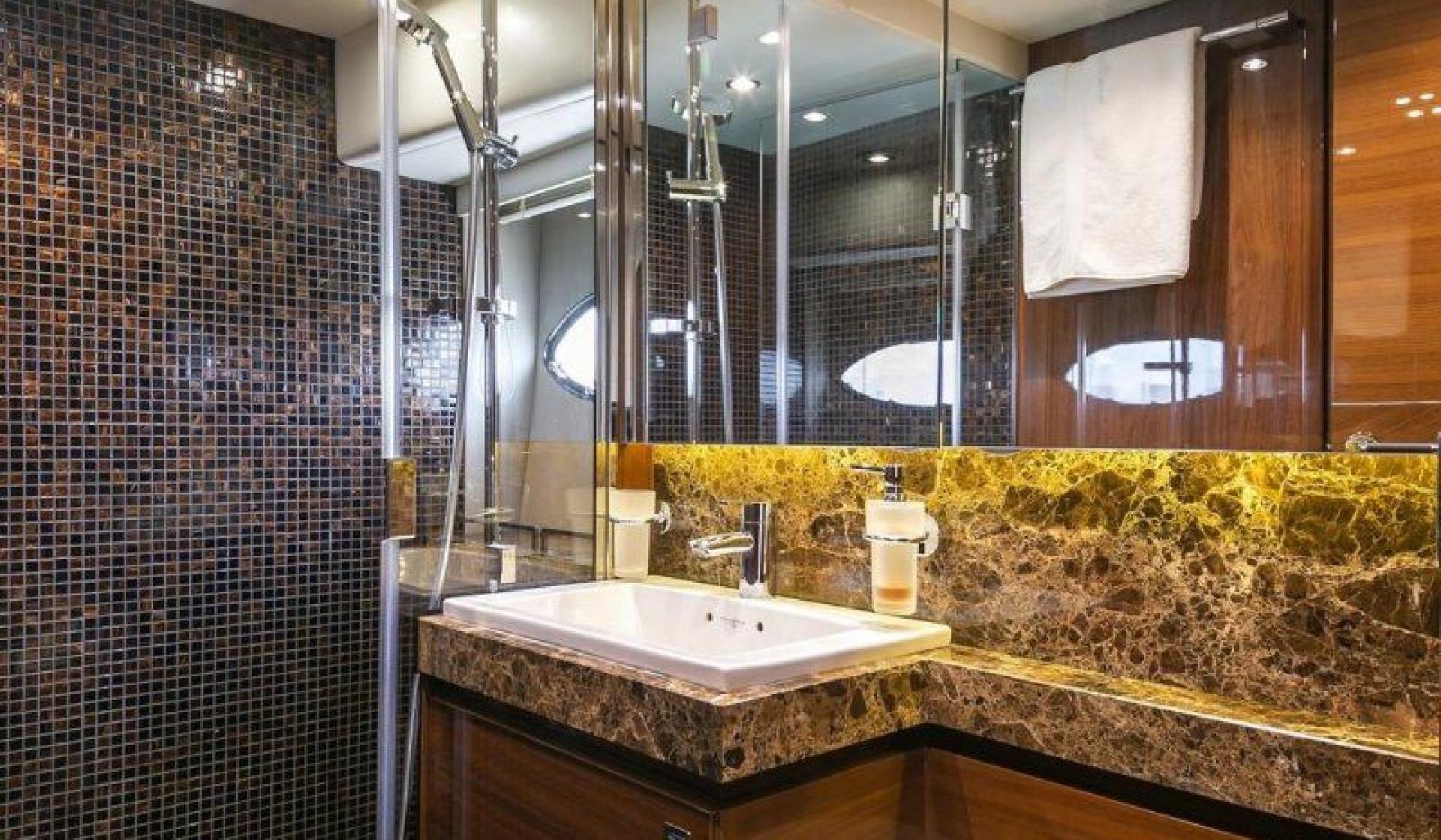 Princess P82 - Photo 29