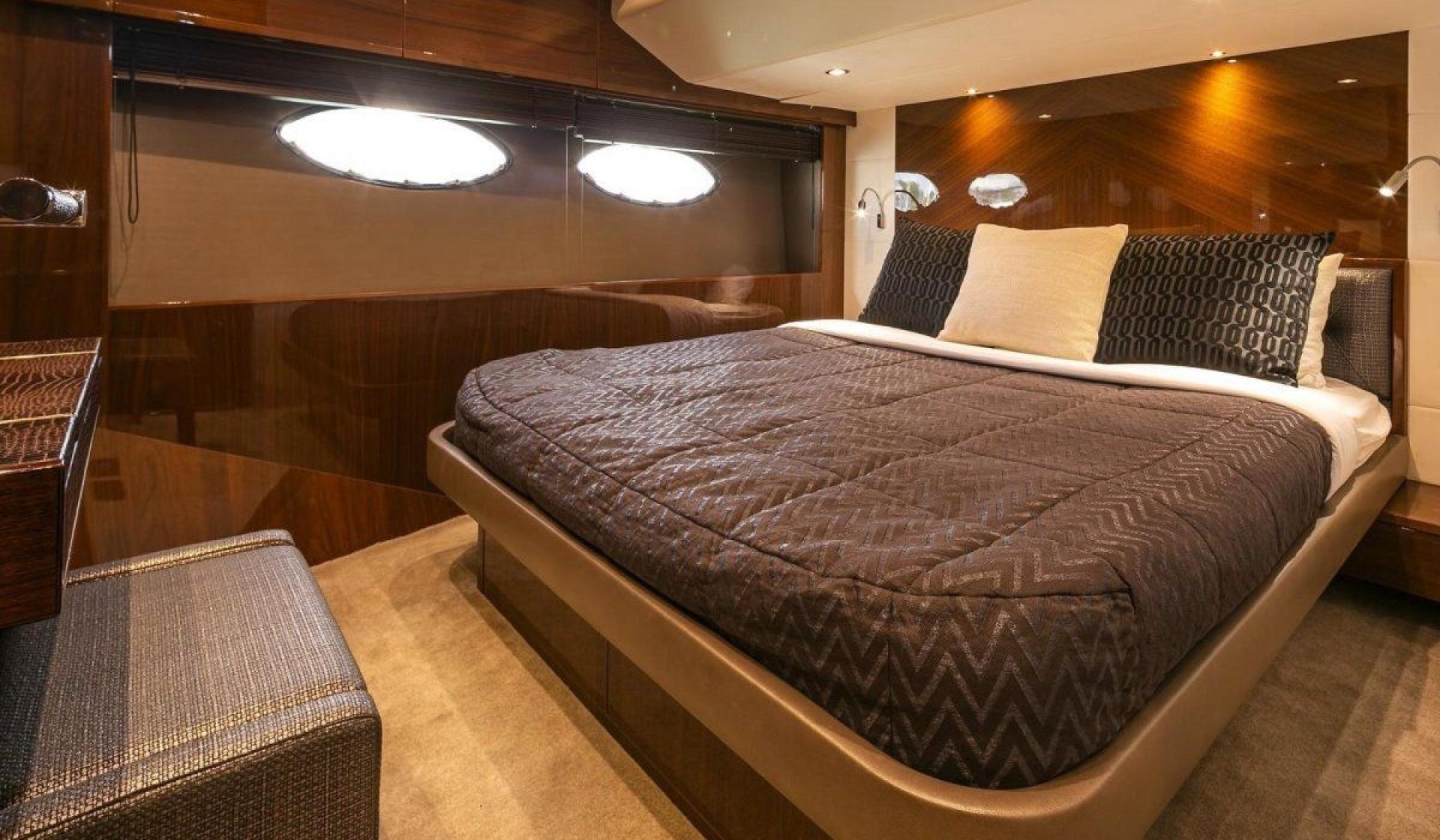 Princess P82 - Photo 28