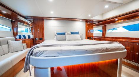 Riviera 5400 Sport Yacht - Thumbnail 49