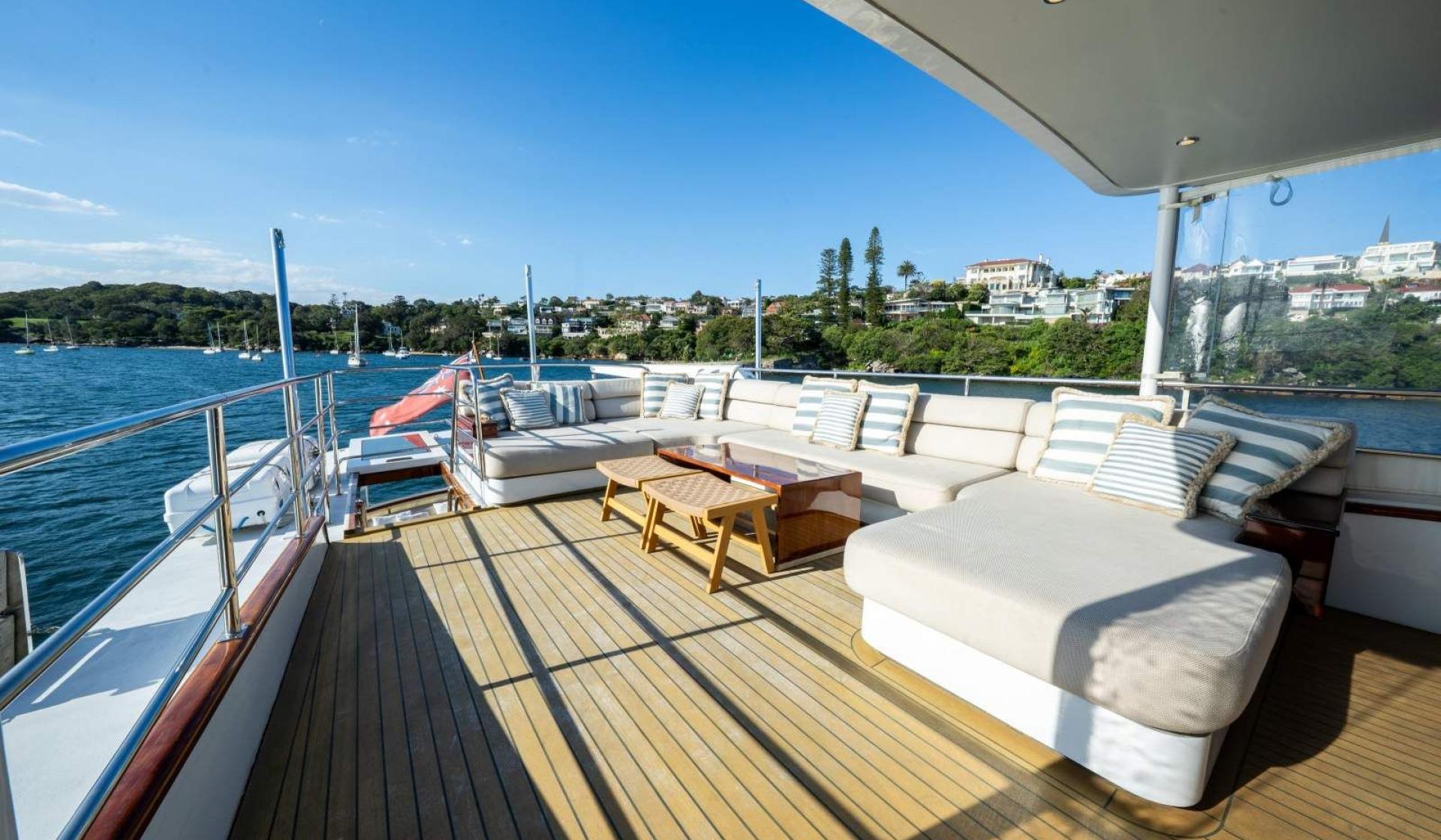 CRN Motor Yacht 95 Hiilani - Photo 21