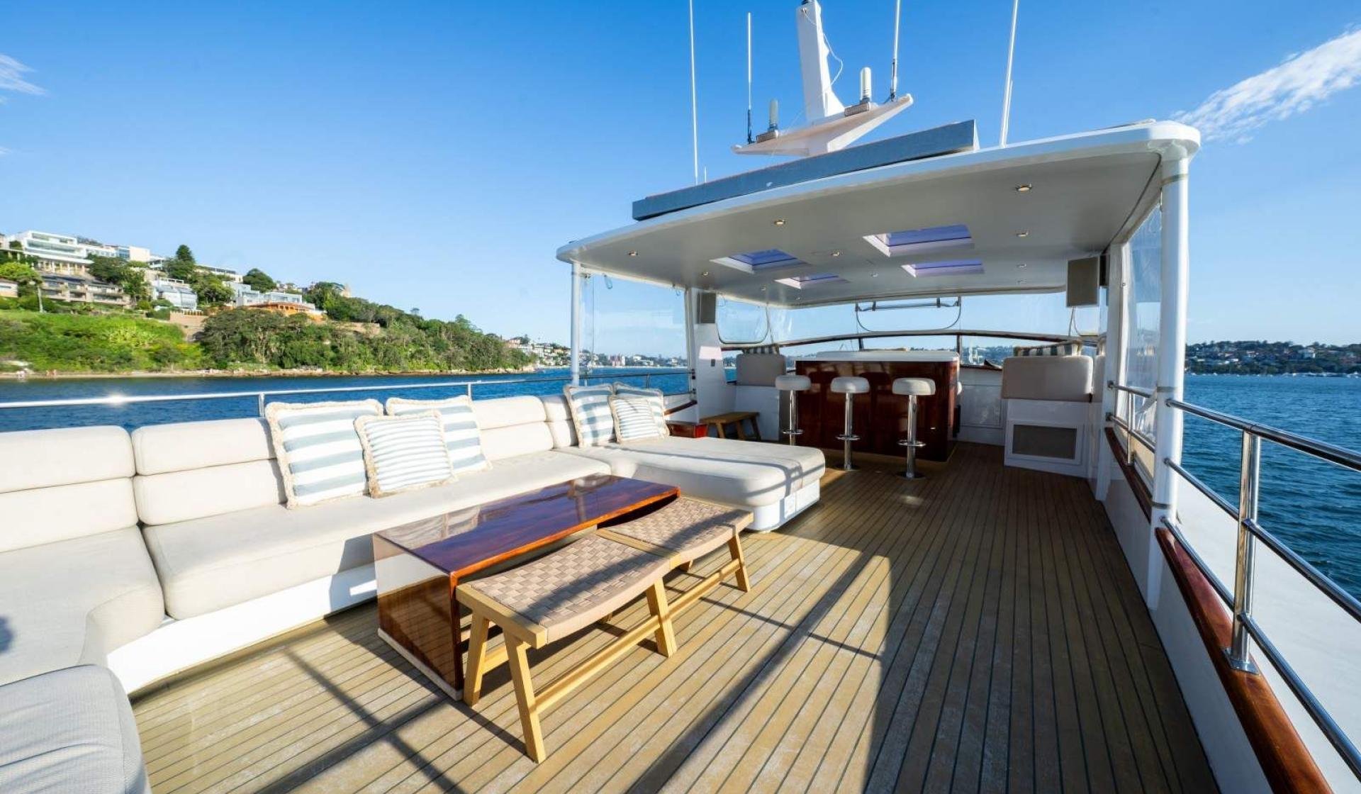 CRN Motor Yacht 95 Hiilani - Photo 22