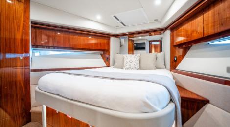 Riviera 5400 Sport Yacht - Thumbnail 49