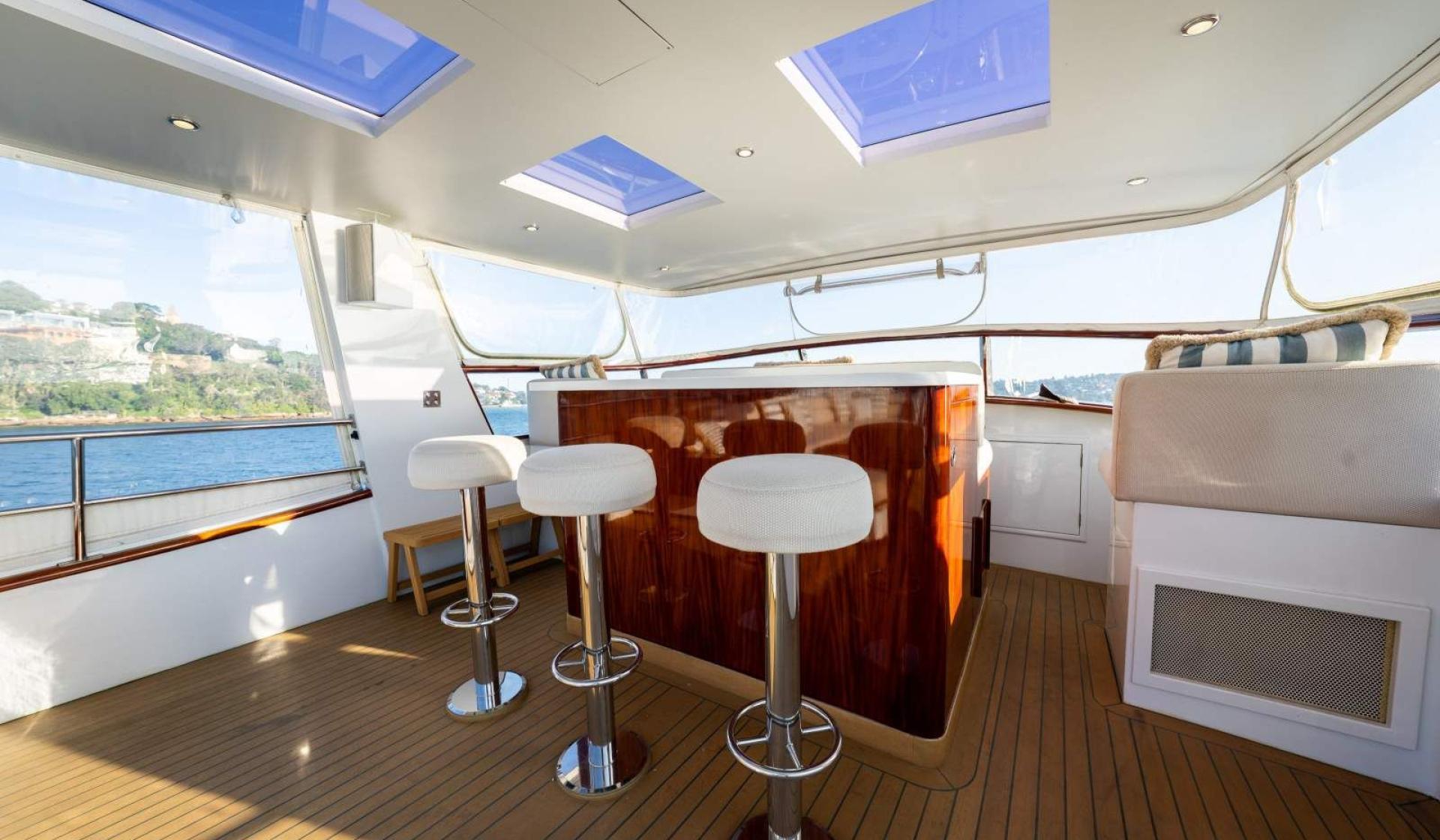 CRN Motor Yacht 95 Hiilani - Photo 23