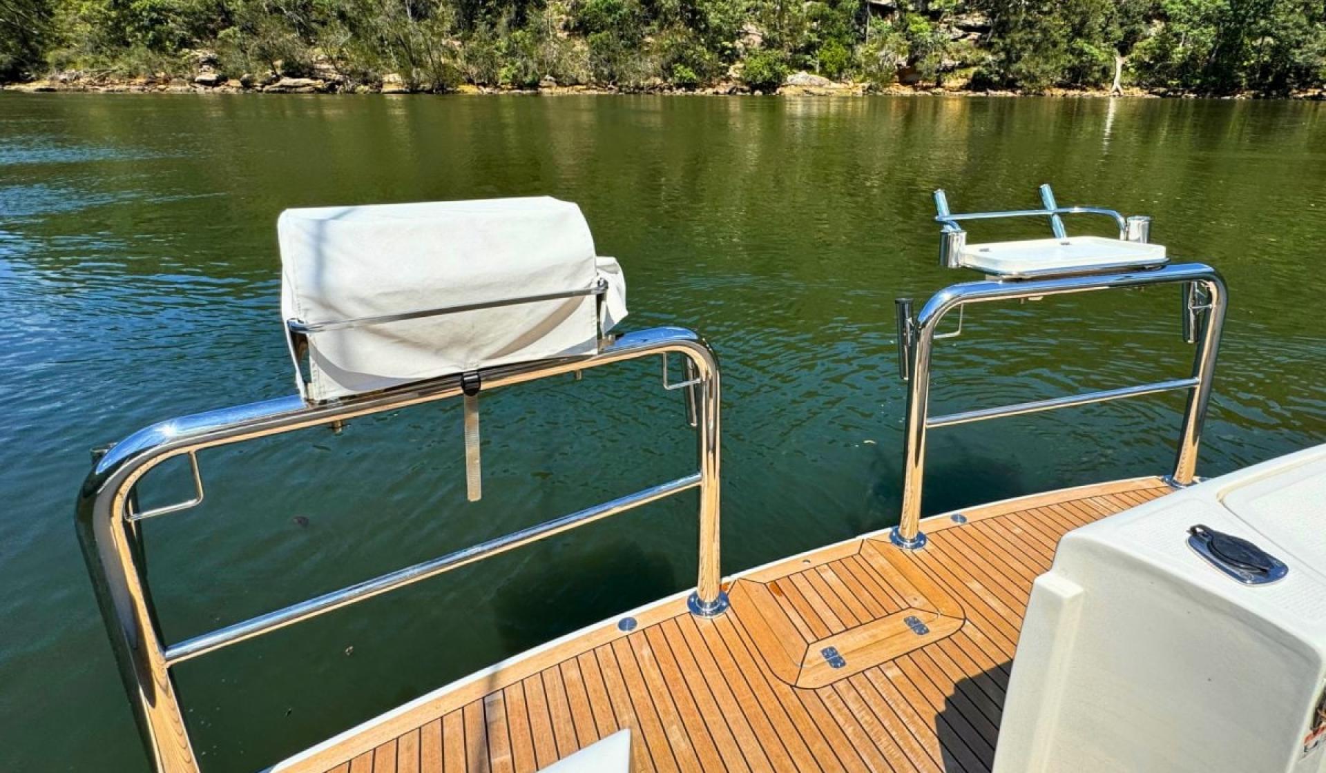 Bella Vita - Riviera 47 Flybridge Convertible 2005 Model - Photo 11