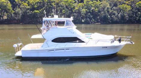 Bella Vita - Riviera 47 Flybridge Convertible 2005 Model - Thumbnail 27