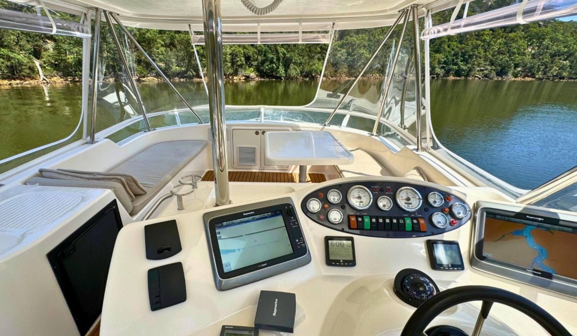 Bella Vita - Riviera 47 Flybridge Convertible 2005 Model - Photo 19