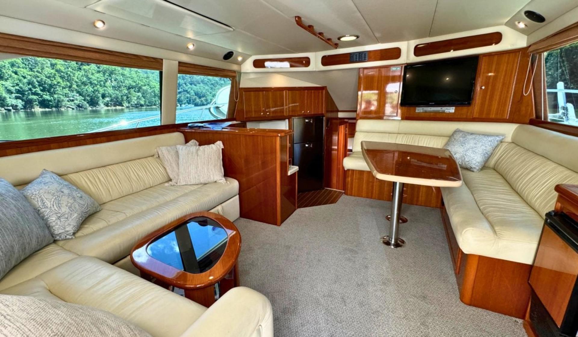 Bella Vita - Riviera 47 Flybridge Convertible 2005 Model - Photo 2
