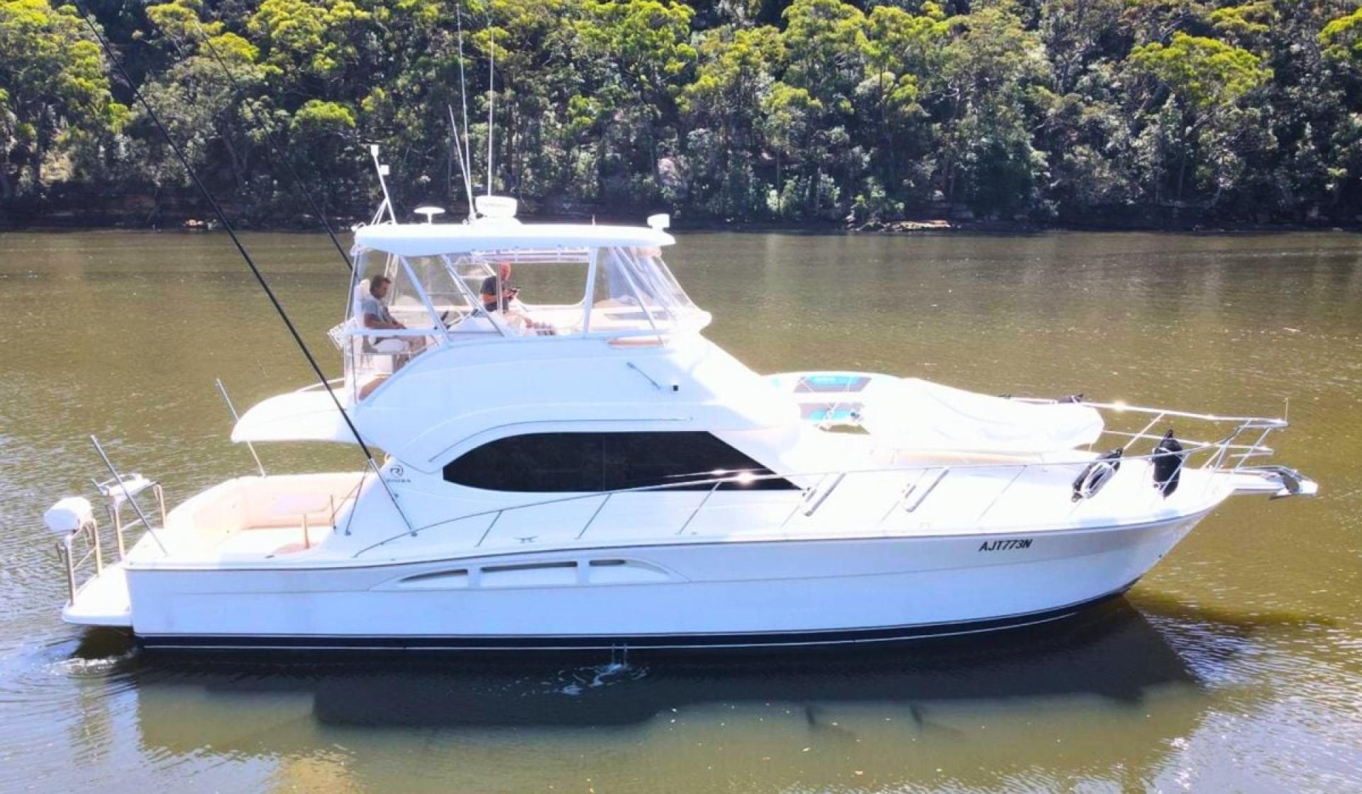 Bella Vita - Riviera 47 Flybridge Convertible 2005 Model - Photo 22