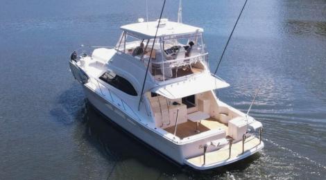 Bella Vita - Riviera 47 Flybridge Convertible 2005 Model - Thumbnail 27