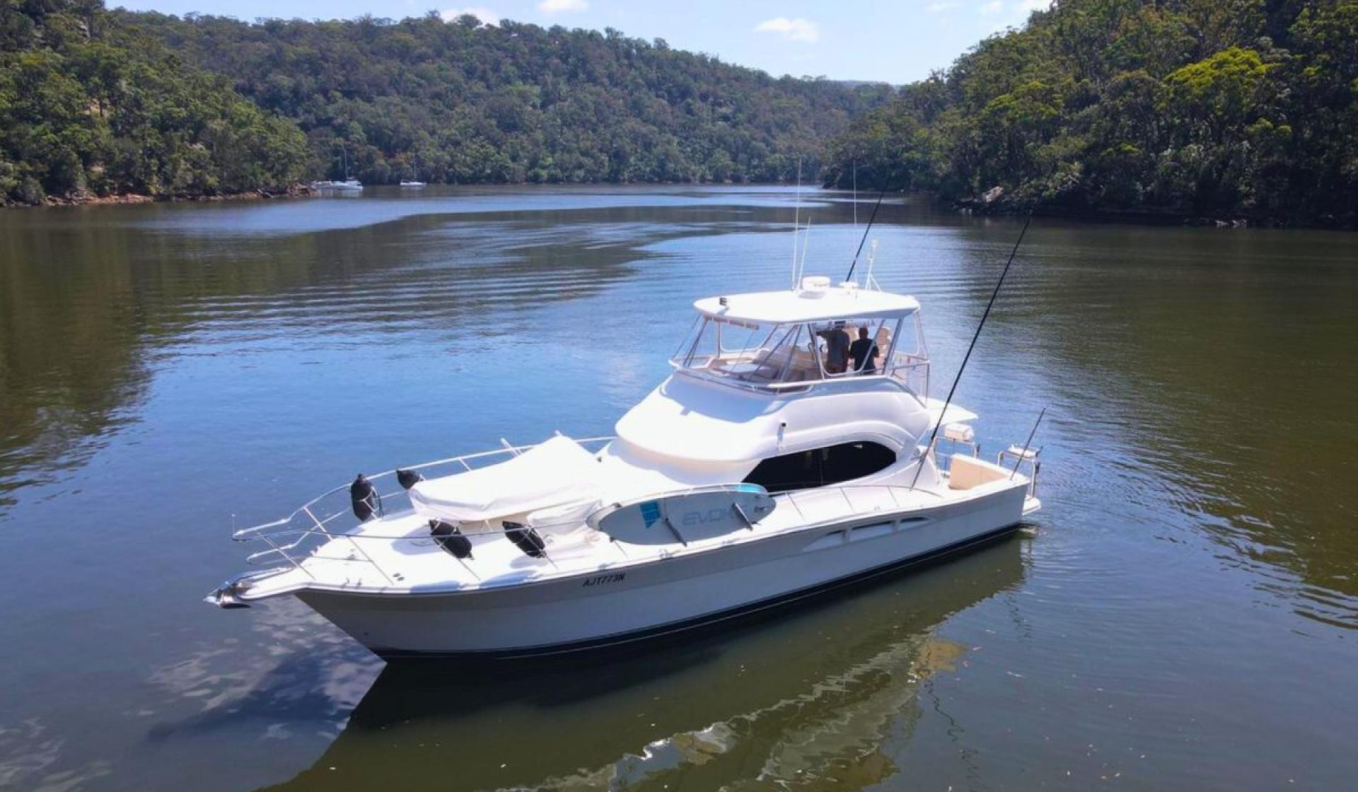 Bella Vita - Riviera 47 Flybridge Convertible 2005 Model - Photo 24