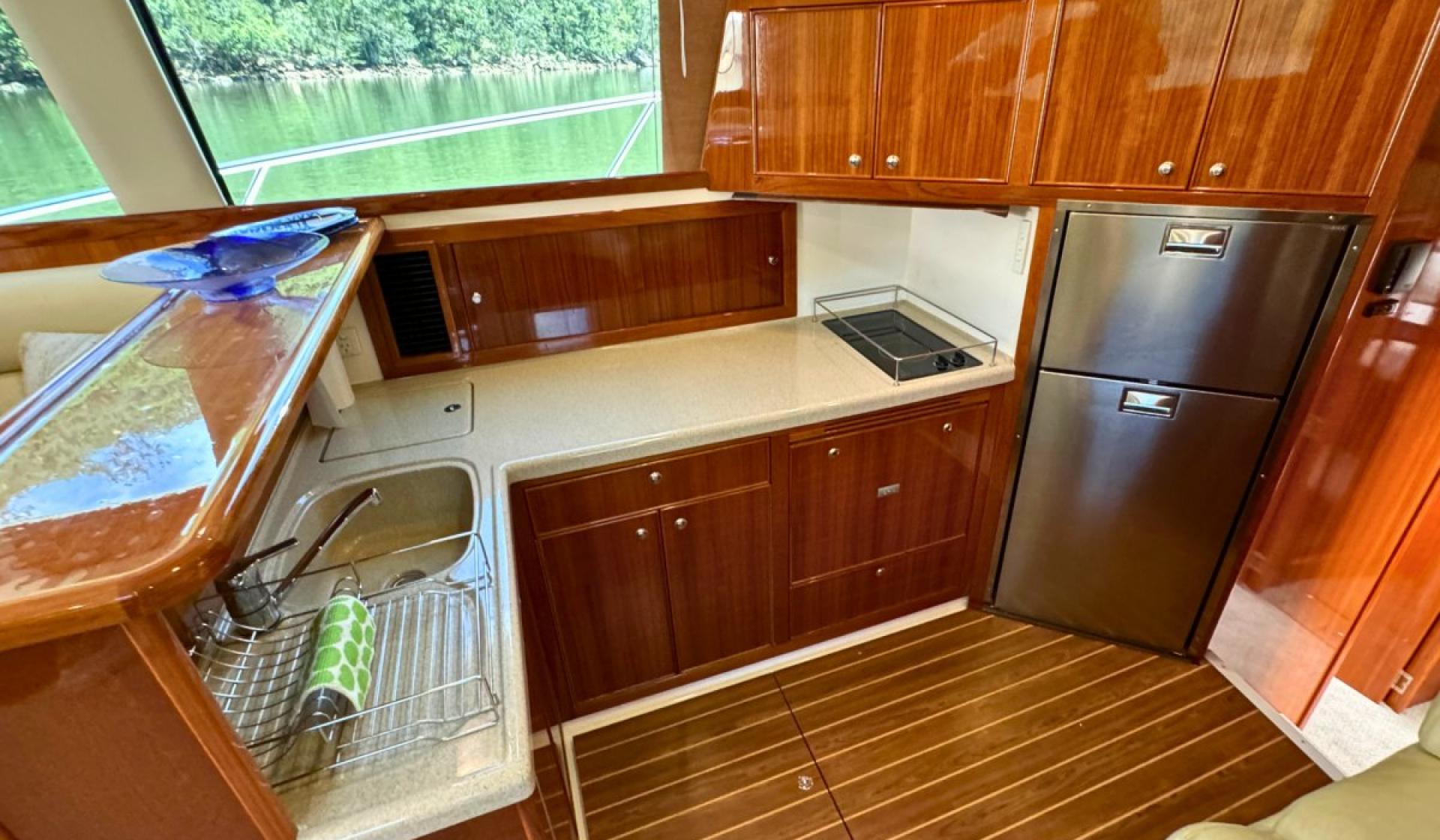 Bella Vita - Riviera 47 Flybridge Convertible 2005 Model - Photo 27