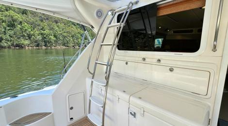 Bella Vita - Riviera 47 Flybridge Convertible 2005 Model - Thumbnail 27