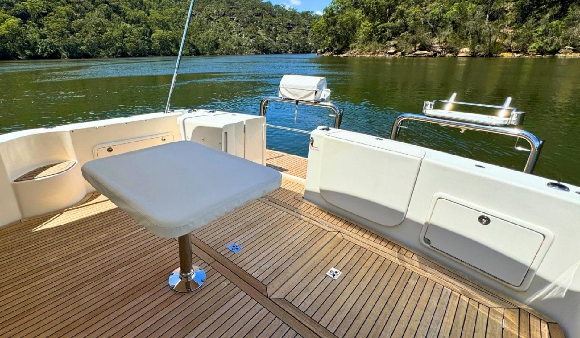 Bella Vita - Riviera 47 Flybridge Convertible 2005 Model - Photo 9