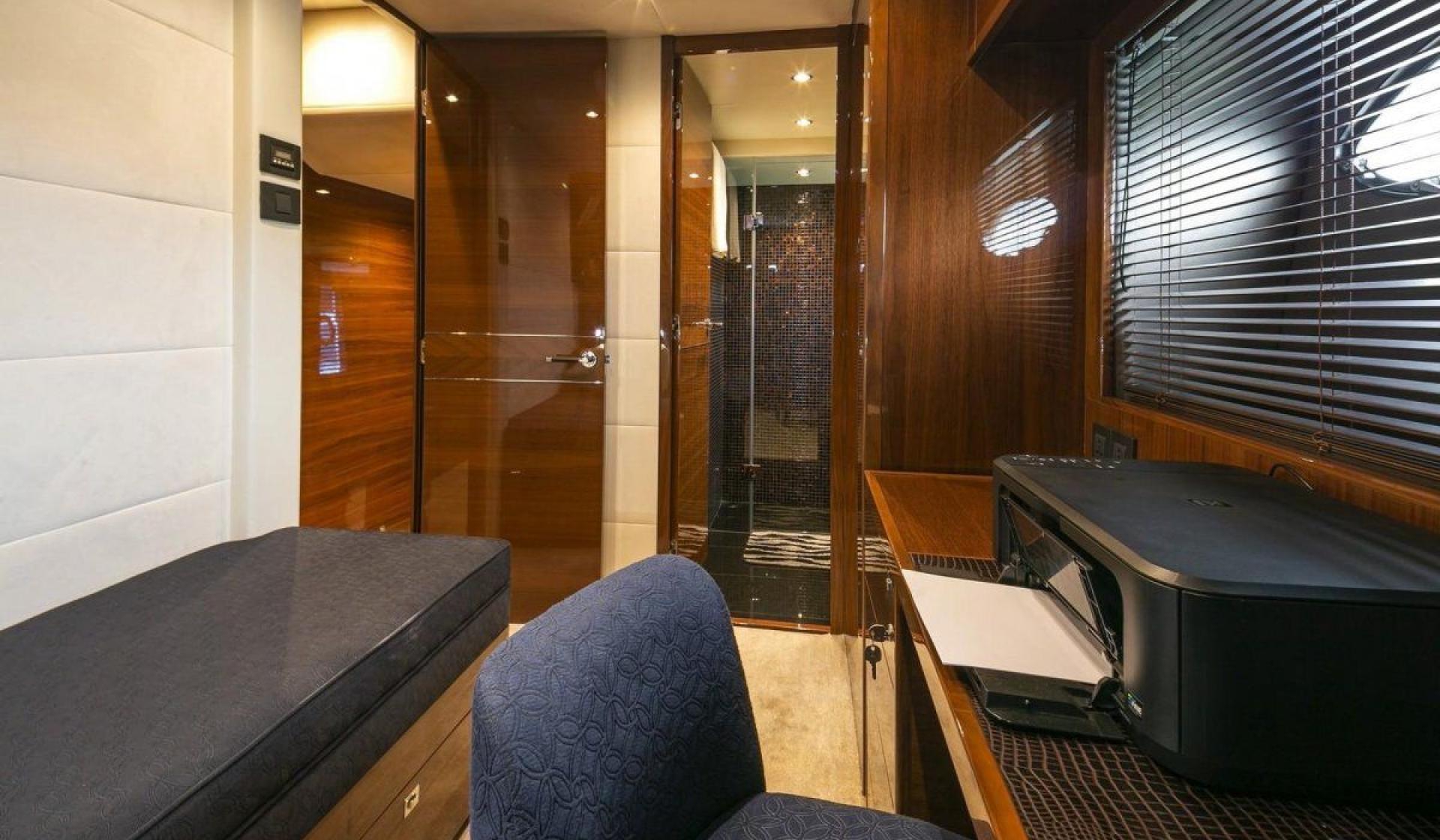 Princess P82 - Photo 20