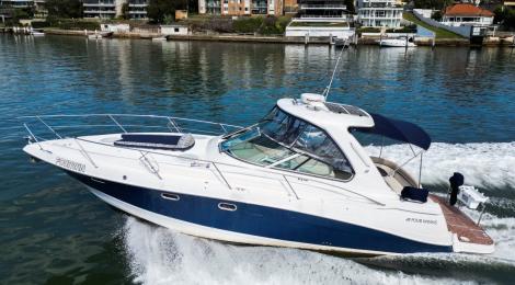 Four Winns Vista 378 AVAILABLE NOW - Thumbnail 23