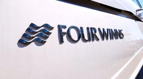 Four Winns Vista 378 AVAILABLE NOW - Thumbnail 23