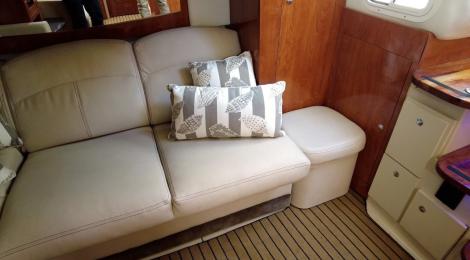 Four Winns Vista 378 AVAILABLE NOW - Thumbnail 23