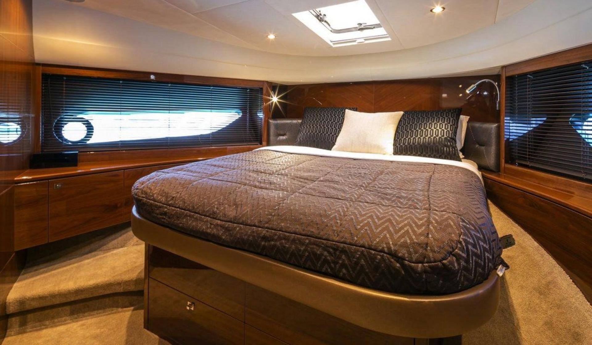 Princess P82 - Photo 18