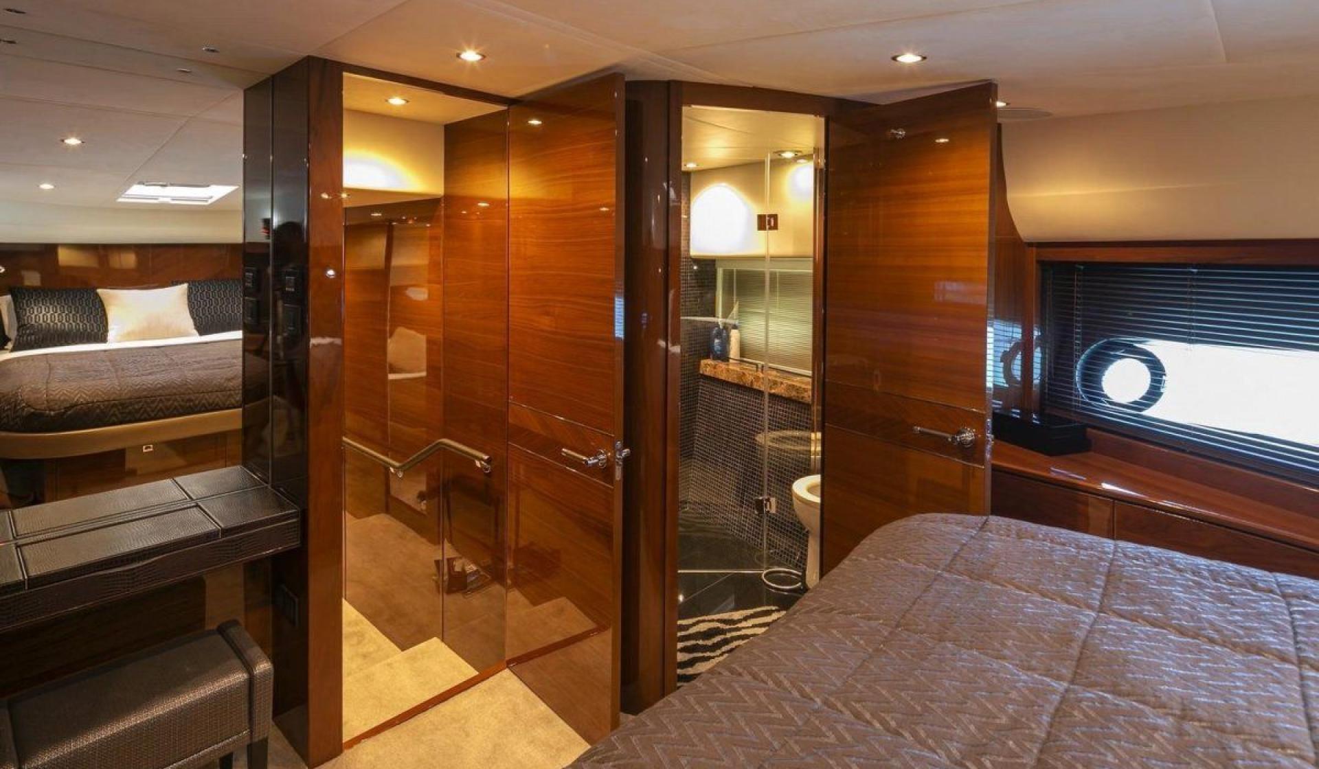 Princess P82 - Photo 17