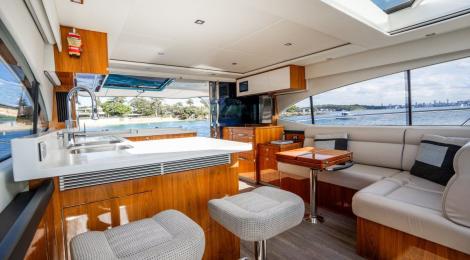 Riviera 5400 Sport Yacht - Thumbnail 49