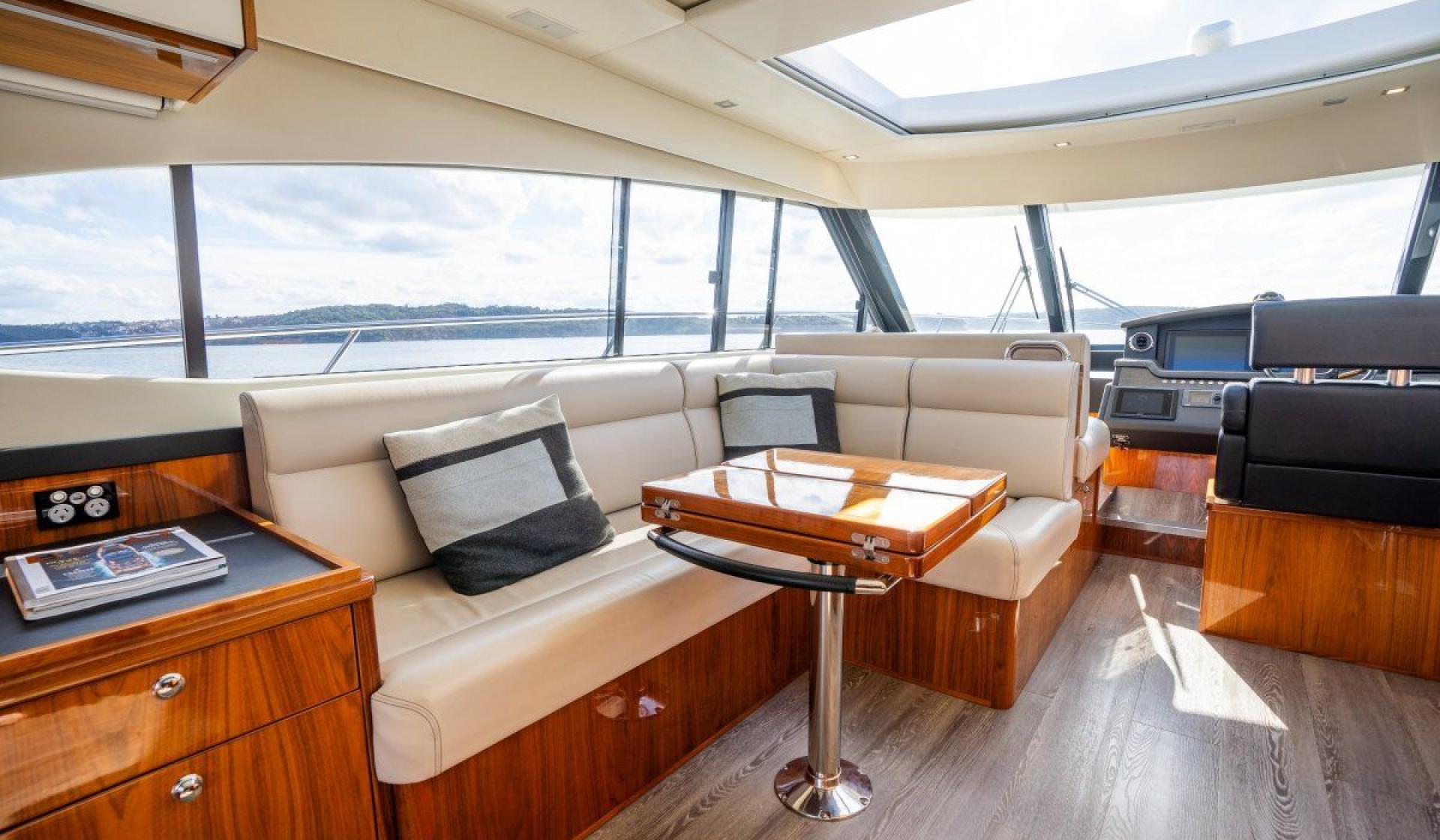 Riviera 5400 Sport Yacht - Photo 35