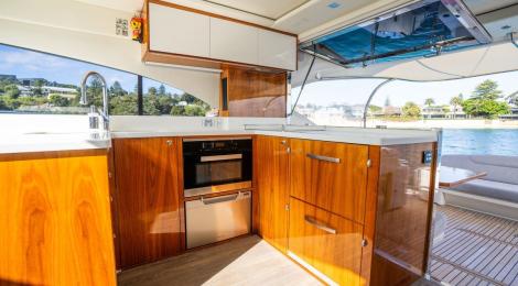Riviera 5400 Sport Yacht - Thumbnail 49