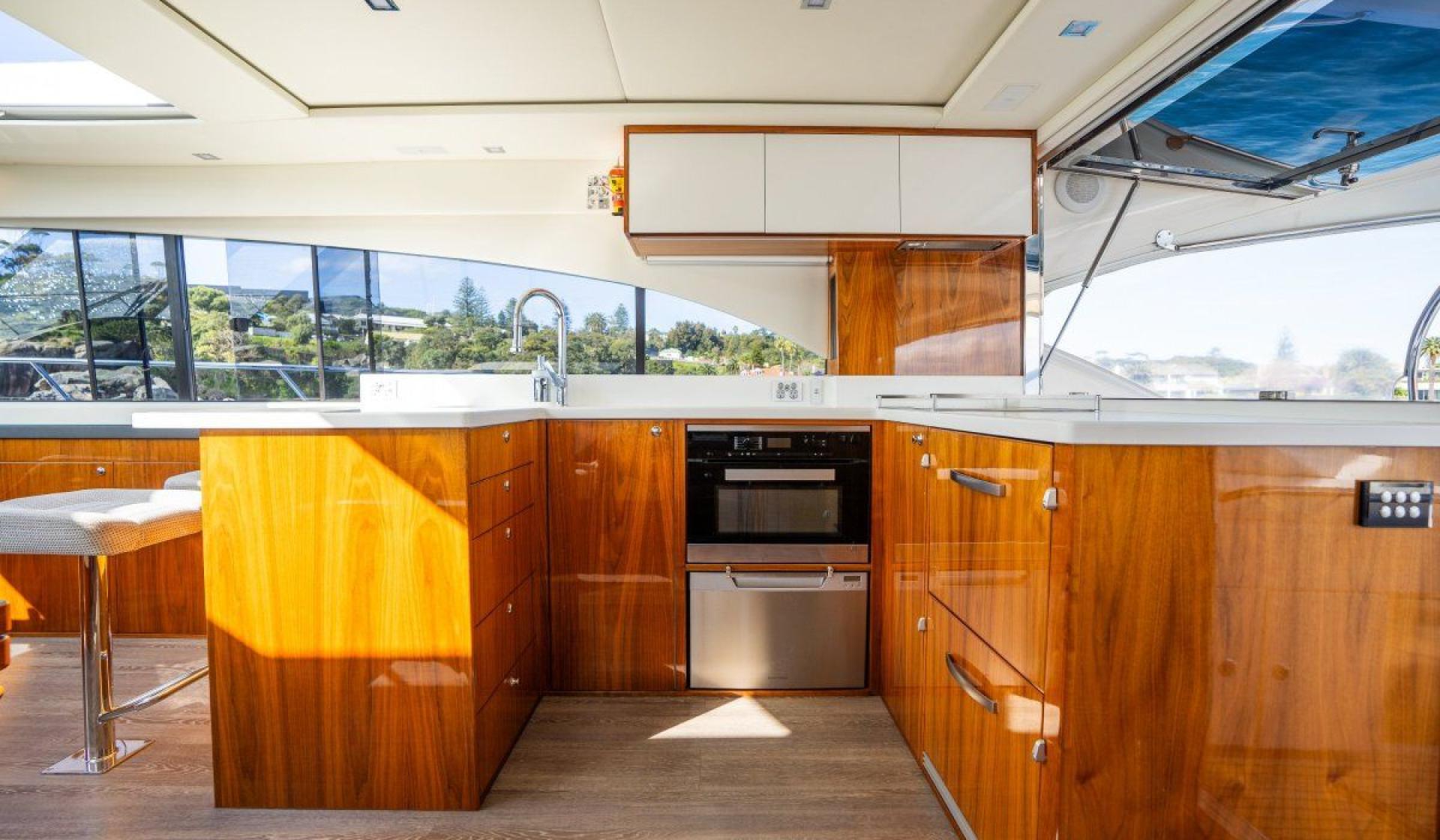 Riviera 5400 Sport Yacht - Photo 39