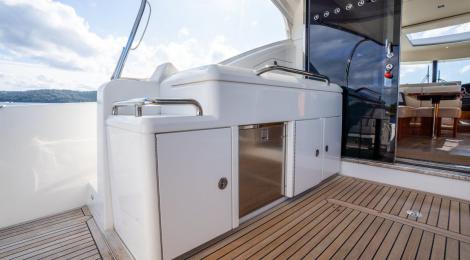 Riviera 5400 Sport Yacht - Thumbnail 49