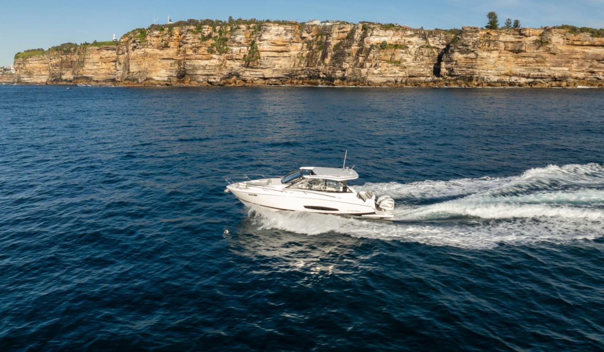 Regal 36 XO 2021 Model - Photo 2