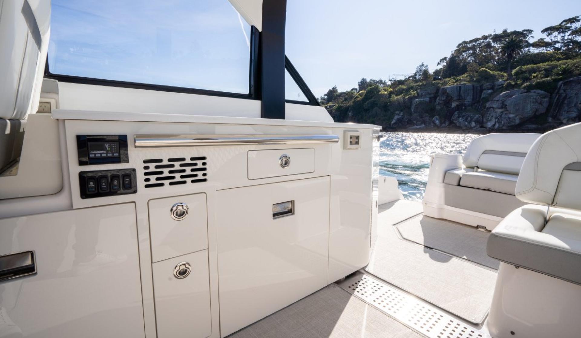 Regal 36 XO 2021 Model - Photo 26