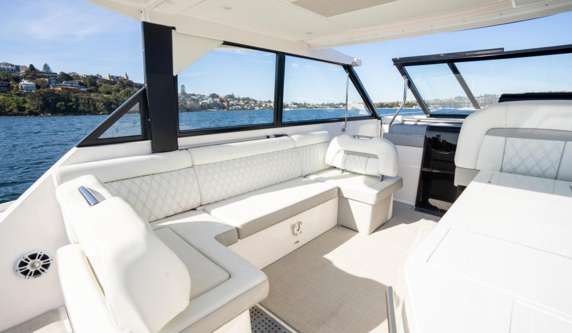 Regal 36 XO 2021 Model - Photo 35