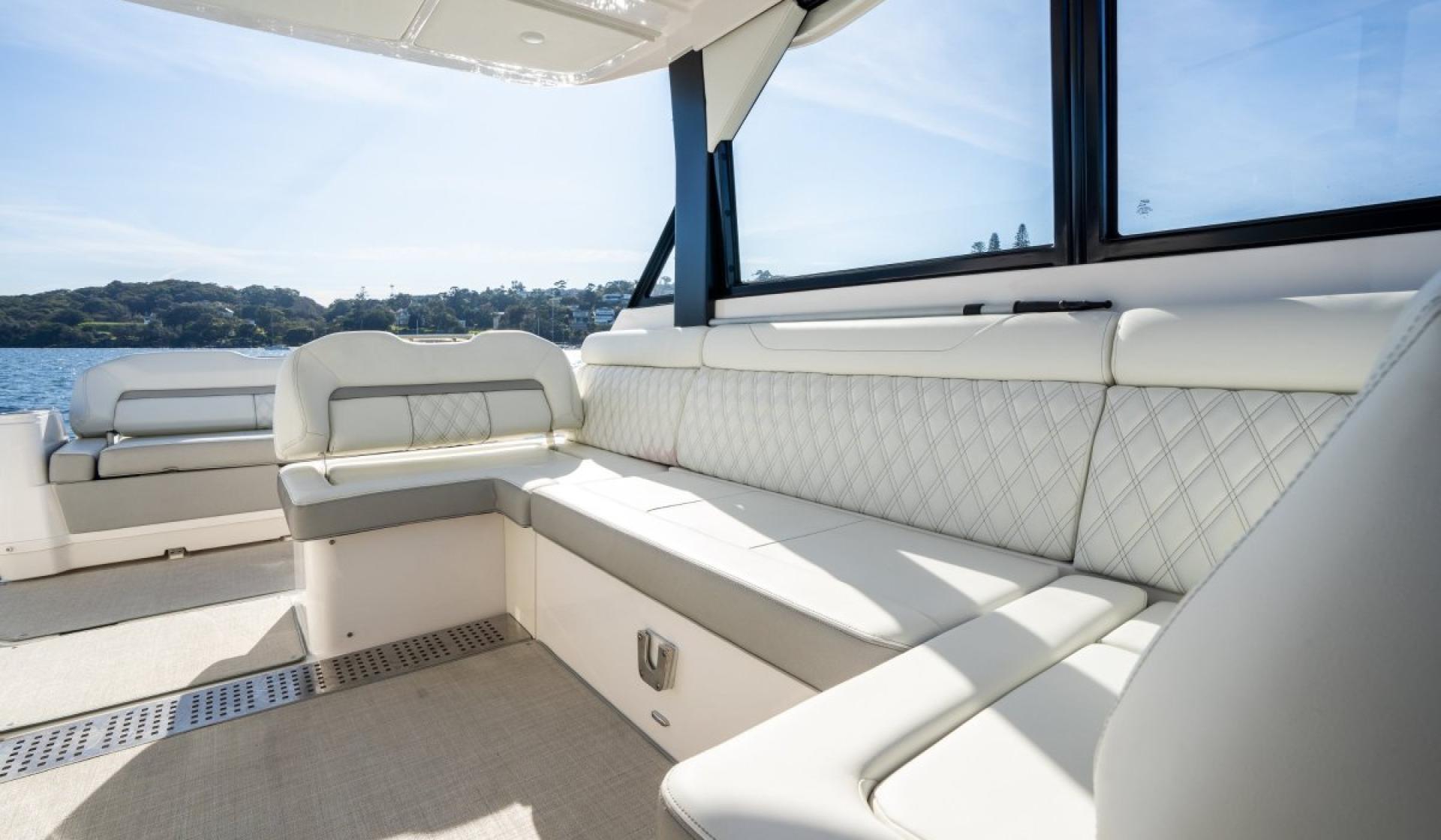 Regal 36 XO 2021 Model - Photo 38