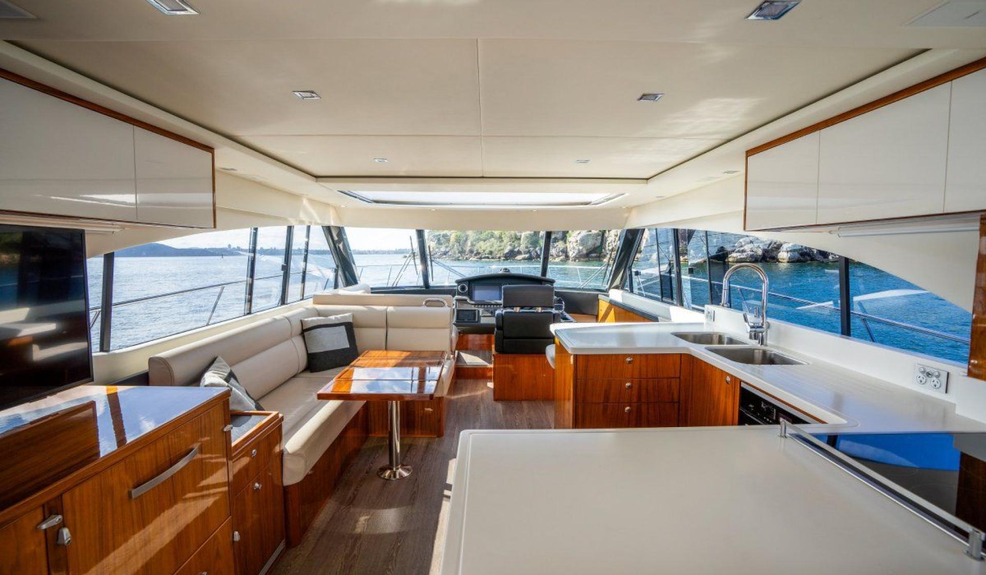 Riviera 5400 Sport Yacht - Photo 43