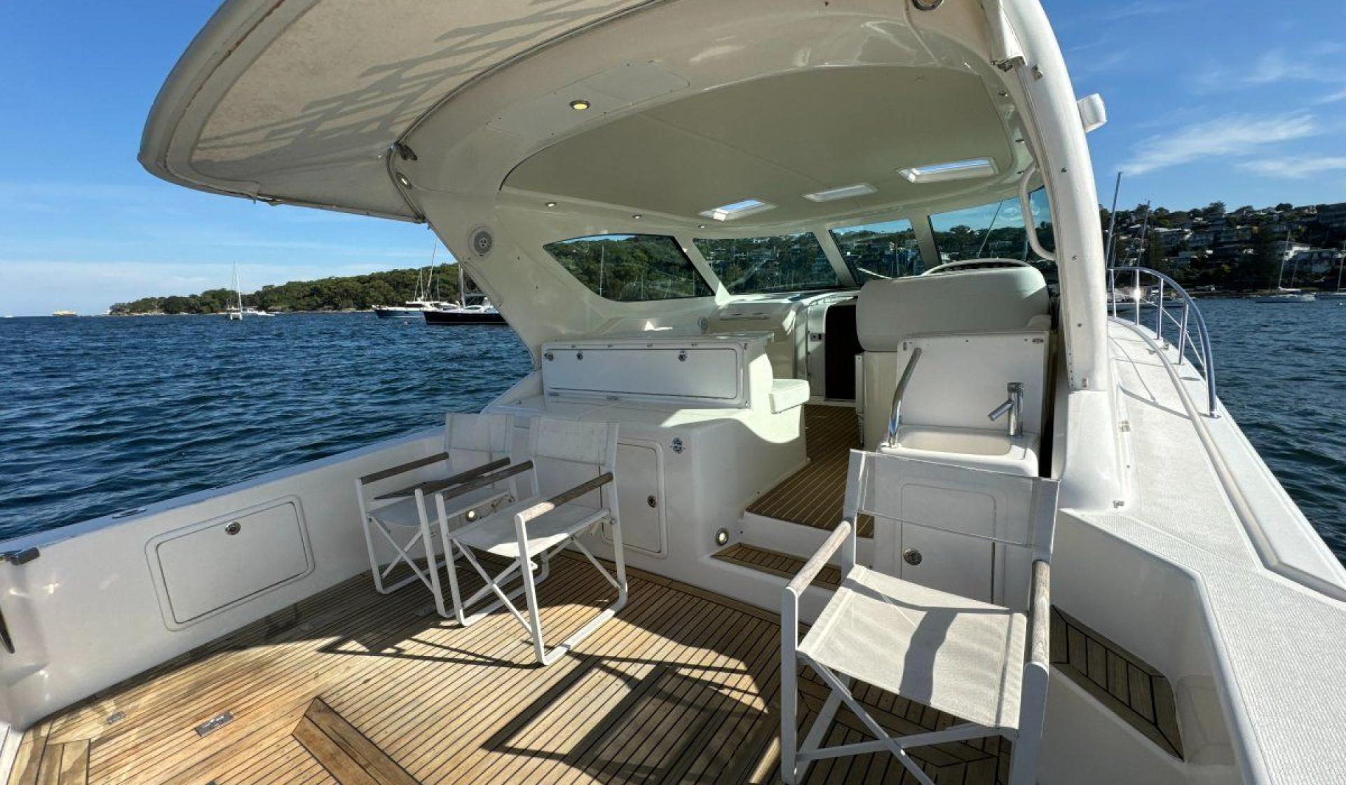 Riviera 4000 Offshore - Photo 6
