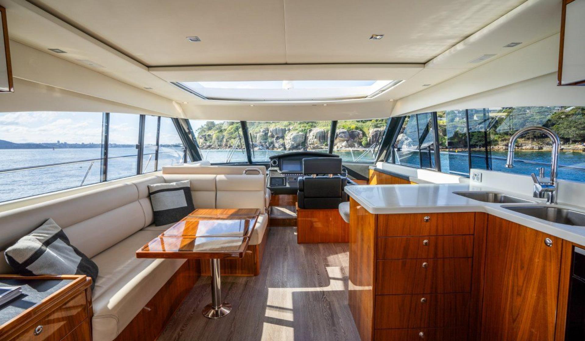 Riviera 5400 Sport Yacht - Photo 44