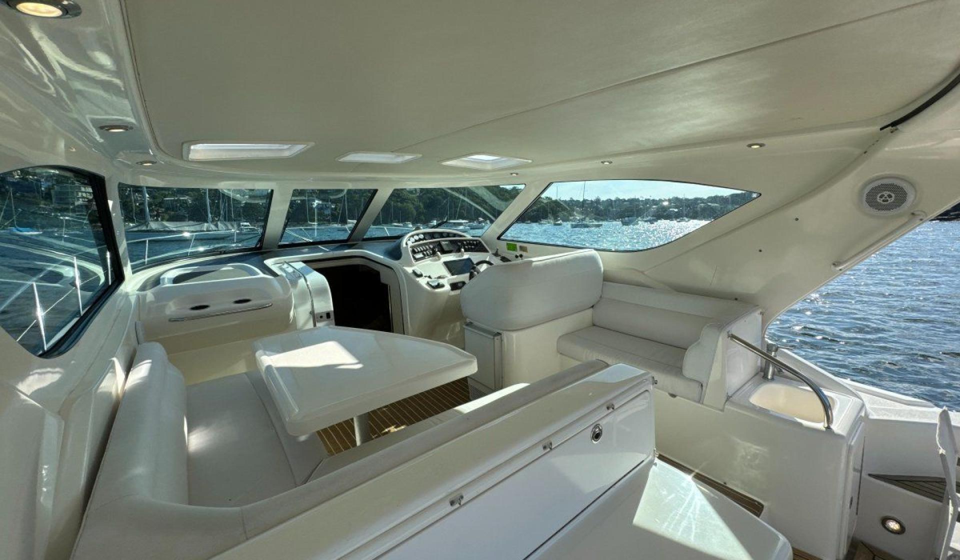 Riviera 4000 Offshore - Photo 7