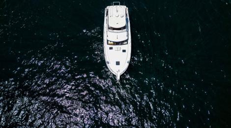 Riviera 36 Flybridge 1996 Model - Thumbnail 31