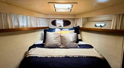 Riviera 36 Flybridge 1996 Model - Thumbnail 31